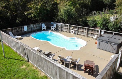 Corolla Village House | 180 m² House ∙ 4 bedrooms ∙ 8 guests