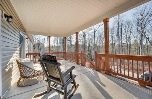 Roaring River House | 183 m² House ∙ 3 bedrooms ∙ 6 guests
