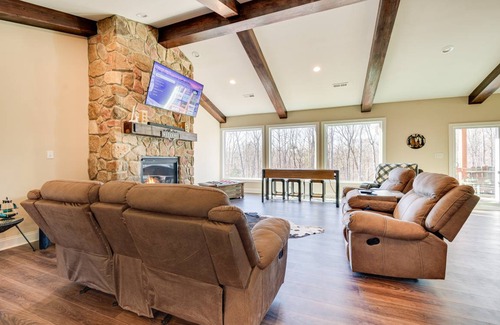 Roaring River House | 183 m² House ∙ 3 bedrooms ∙ 6 guests