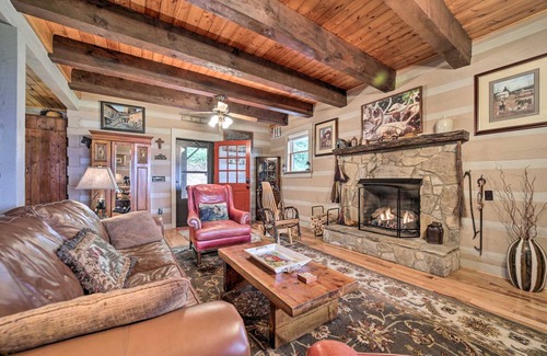 Bryson City House | 185 m² House ∙ 3 bedrooms ∙ 6 guests