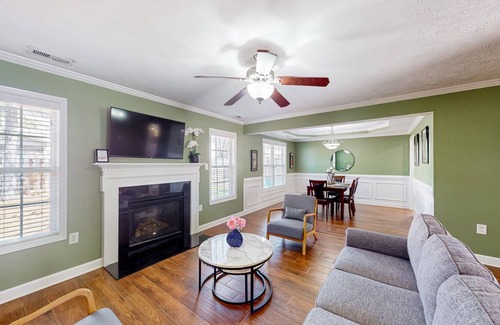 Cameron House | 186 m² House ∙ 3 bedrooms ∙ 6 guests