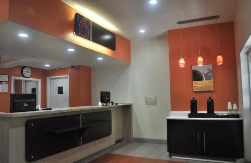Southwest Raleigh Hotel | 19 m² Hotel ∙ 6 guests
