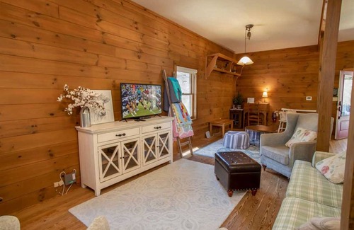 Apple Ridge Cabin | 193 m² Cabin ∙ 3 bedrooms ∙ 8 guests