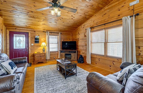 Bryson City House | 195 m² House ∙ 3 bedrooms ∙ 6 guests