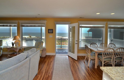 Holden Beach House | 197 m² House ∙ 4 bedrooms ∙ 8 guests