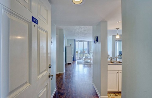 Sneads Ferry Condo | 2 Bedroom Oceanfront Bedroom - Sea of Dreams