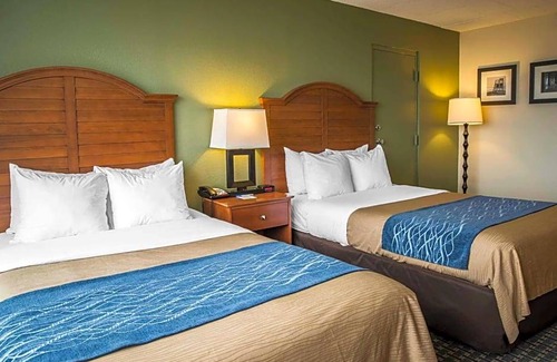 South Nags Head Hotel | 2-Star Hotel ∙ Comfort Inn South Oceanfront