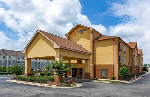 Garner Hotel | 2-Star Hotel ∙ Comfort Inn Garner Clayton I-40