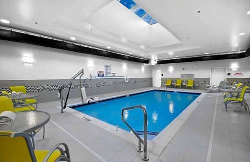 Glenwood South Hotel | 2-Star Hotel ∙ Hampton Inn & Suites - Raleigh Downtown