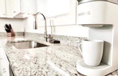 Surf City Apartment | 201 King Pet Friendly, 2nd Floor Barefoot