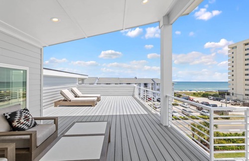 Wilmington Beach House | 204 m² House ∙ 4 bedrooms ∙ 13 guests