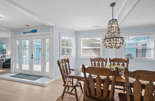 Pine Knoll Shores House | 210 m² House ∙ 4 bedrooms ∙ 10 guests