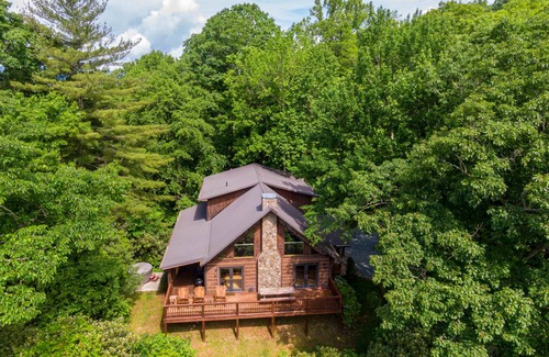 Boone Cabin | 212 m² Cabin ∙ 3 bedrooms ∙ 11 guests
