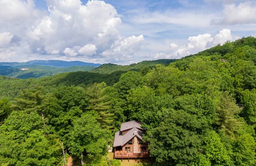 Boone Cabin | 212 m² Cabin ∙ 3 bedrooms ∙ 11 guests