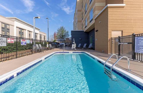 Mebane Hotel | 22 m² Hotel ∙ 127 guests