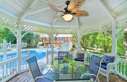 Dobson House | 222 m² House ∙ 3 bedrooms ∙ 9 guests