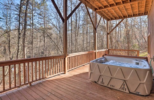 Bryson City House | 222 m² House ∙ 3 bedrooms ∙ 14 guests