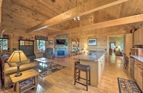 Hays House | 232 m² House ∙ 2 bedrooms ∙ 10 guests