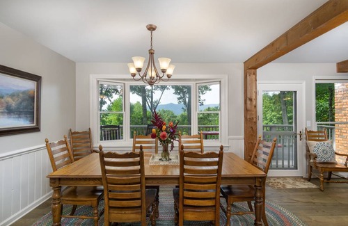 Montreat House | 232 m² House ∙ 4 bedrooms ∙ 12 guests