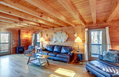 Deep Gap House | 237 m² House ∙ 4 bedrooms ∙ 10 guests