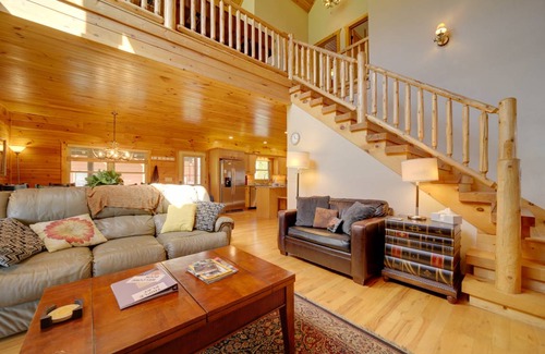 Maggie Valley House | 241 m² House ∙ 4 bedrooms ∙ 14 guests