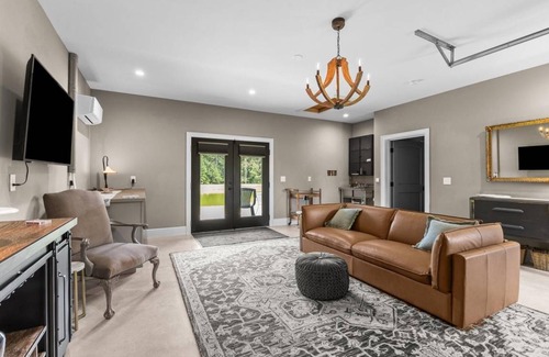 Craven County House | 242 m² House ∙ 3 bedrooms ∙ 6 guests