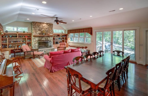 Montreat House | 252 m² House ∙ 4 bedrooms ∙ 12 guests