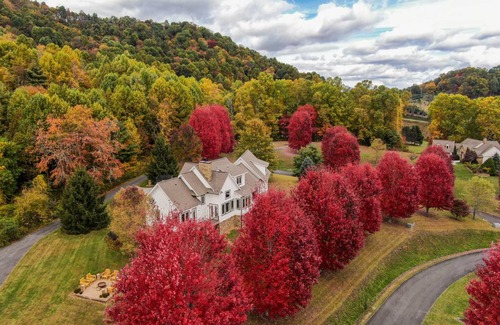 Altamont House | 252 m² House ∙ 4 bedrooms ∙ 17 guests