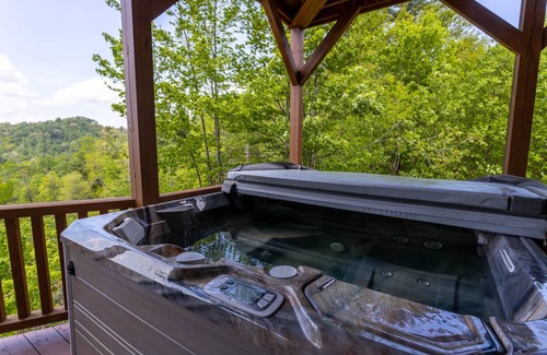 Lenoir Cabin | 255 m² Cabin ∙ 3 bedrooms ∙ 11 guests