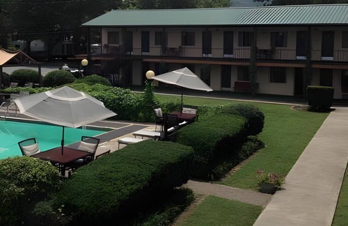 Bryson City Hotel | 26 m² Motel ∙ 4 guests
