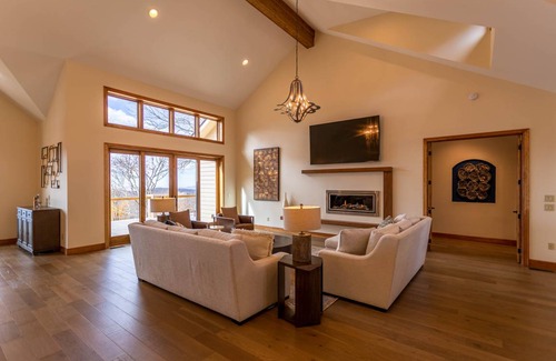 Sugar Mountain House | 262 m² House ∙ 3 bedrooms ∙ 6 guests