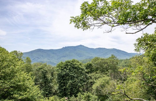 Blowing Rock Cabin | 263 m² Cabin ∙ 4 bedrooms ∙ 10 guests