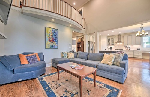 NoDa House | 278 m² House ∙ 4 bedrooms ∙ 8 guests