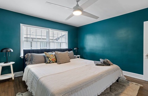 Plaza Midwood House | 2BR at Pecan Avenue - Two Bedroom House, Sleeps 6