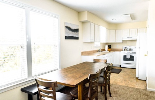 Waves Apartment | 3-bedroom, 2-bathroom apartment. Walk to beach and access to REAL Watersports