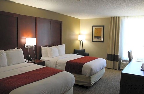 Laurinburg Hotel | 3-Star Hotel ∙ Comfort Inn Laurinburg