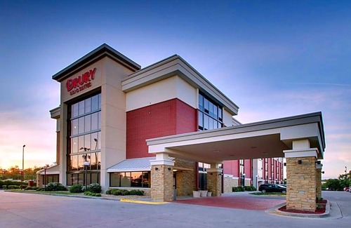 Greensboro Hotel | 3-Star Hotel ∙ Drury Inn & Suites Greensboro