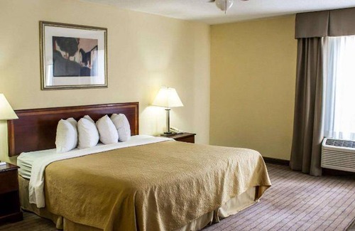 Fuquay-Varina Hotel | 30 m² Hotel ∙ 127 guests