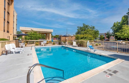 Elizabeth City Hotel | 30 m² Hotel ∙ 127 guests