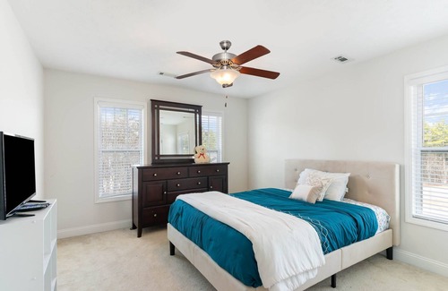 Olivia House | 3000 sq ft house with luxuries & plenty of space for everyone!