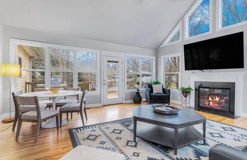 Fletcher House | 302 m² House ∙ 4 bedrooms ∙ 11 guests