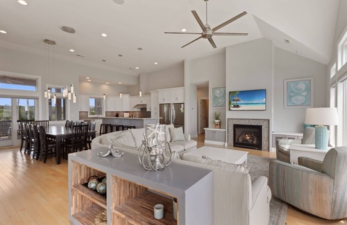 Southern Shores House | 3025 Who's On First *Private Pool*Elevator*Theater