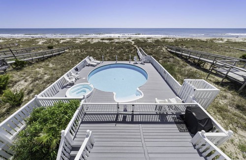 Kure Beach House | 309 m² House ∙ 5 bedrooms ∙ 14 guests
