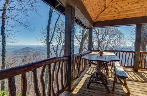Lynn House | 315 m² House ∙ 4 bedrooms ∙ 12 guests