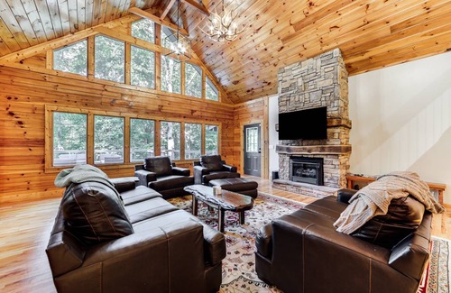 Ridgewood Estates House | 315 m² House ∙ 4 bedrooms ∙ 10 guests