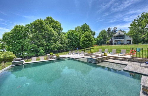 Lake Norman of Catawba House | 315 m² House ∙ 5 bedrooms ∙ 12 guests