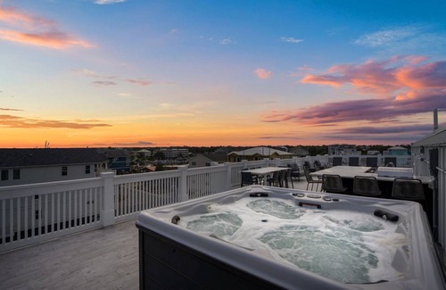 North Carolina Coast House | 316 m² Maisonette ∙ 4 bedrooms ∙ 12 guests