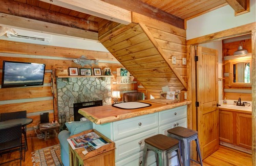Sugar Grove Cabin | 32 m² Cabin ∙ 1 bedroom ∙ 4 guests