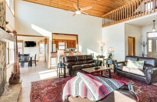 Hayesville House | 321 m² House ∙ 4 bedrooms ∙ 12 guests
