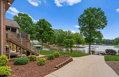 Lake Norman of Catawba House | 321 m² House ∙ 4 bedrooms ∙ 11 guests